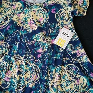 NWT Lularoe Perfect tee